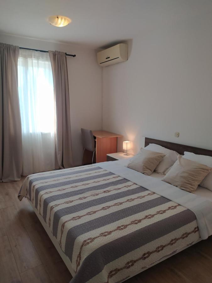 Apartment & Rooms Poppy Rose Zadar Exterior foto