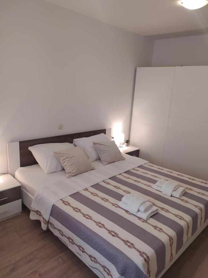 Apartment & Rooms Poppy Rose Zadar Exterior foto